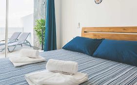 Monterey House Playa Blanca